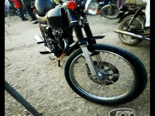 Honda 125 by 