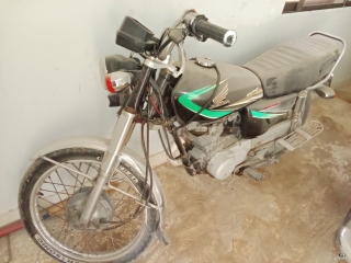 Honda CG 125 by 