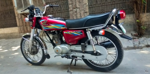 Honda CG by 