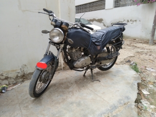 Suzuki GS 150 by 