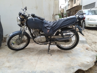 Suzuki GS 150 by 