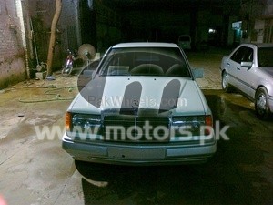 Mercedez Benz E Class 1986 For Sale in Karachi