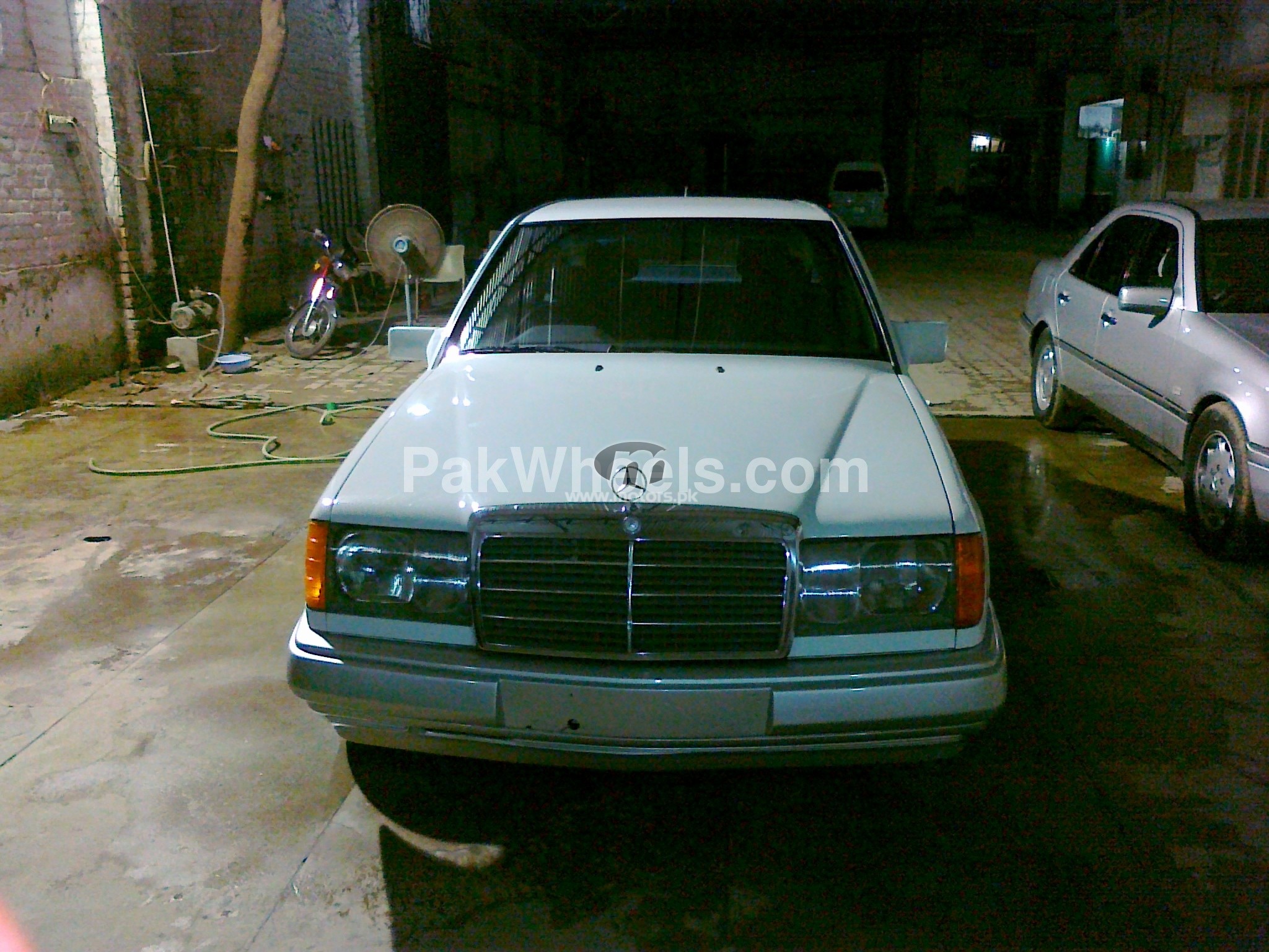 Mercedez Benz E Class 1986 For Sale in Karachi