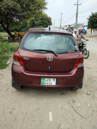 Toyota Vitz by 