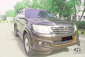 Toyota HiLux by 