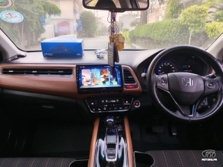 Honda Vezel by 