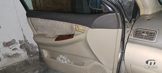Toyota Corolla by 