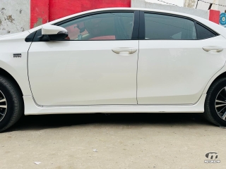Toyota Corolla by 