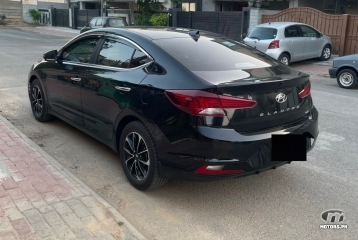 Hyundai Elantra by 