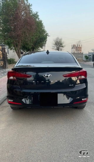 Hyundai Elantra by 