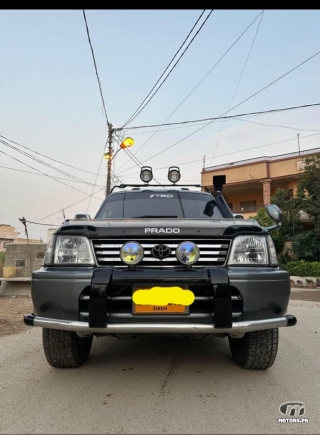 Toyota Prado by 