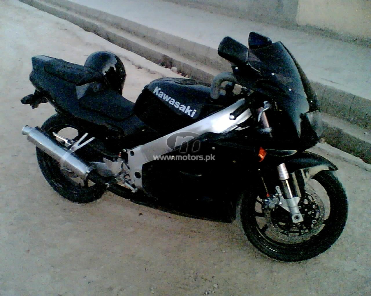 Kawasaki ZXRR NINJA 250cc 1996 Karachi For Sale Motors.pk Ad 290