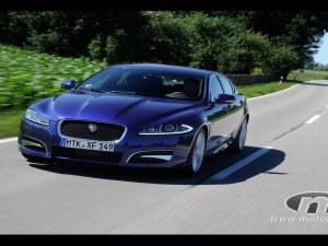 2012-Jaguar-XF