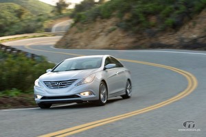 2011-Hyundai-Sonata-Front-Turbo