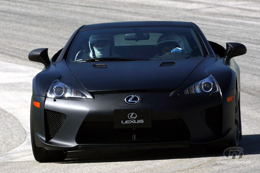 2011-Lexus-LFA