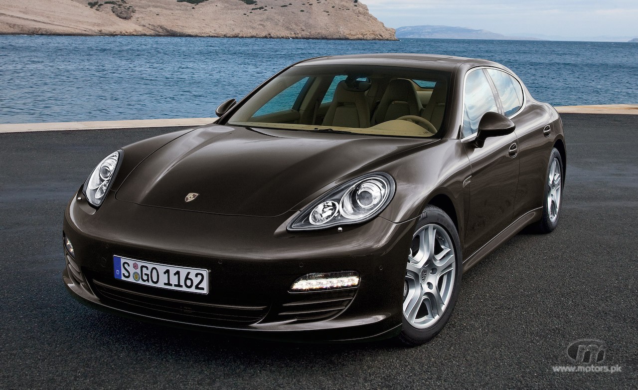 2010-porsche-panamera