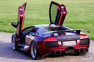 Red-2011-Lamborghini-Murcielago