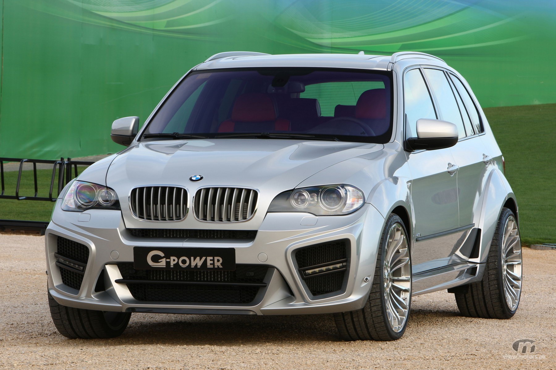 g-power-typhoon-based-on-bmw-x5-hr-01