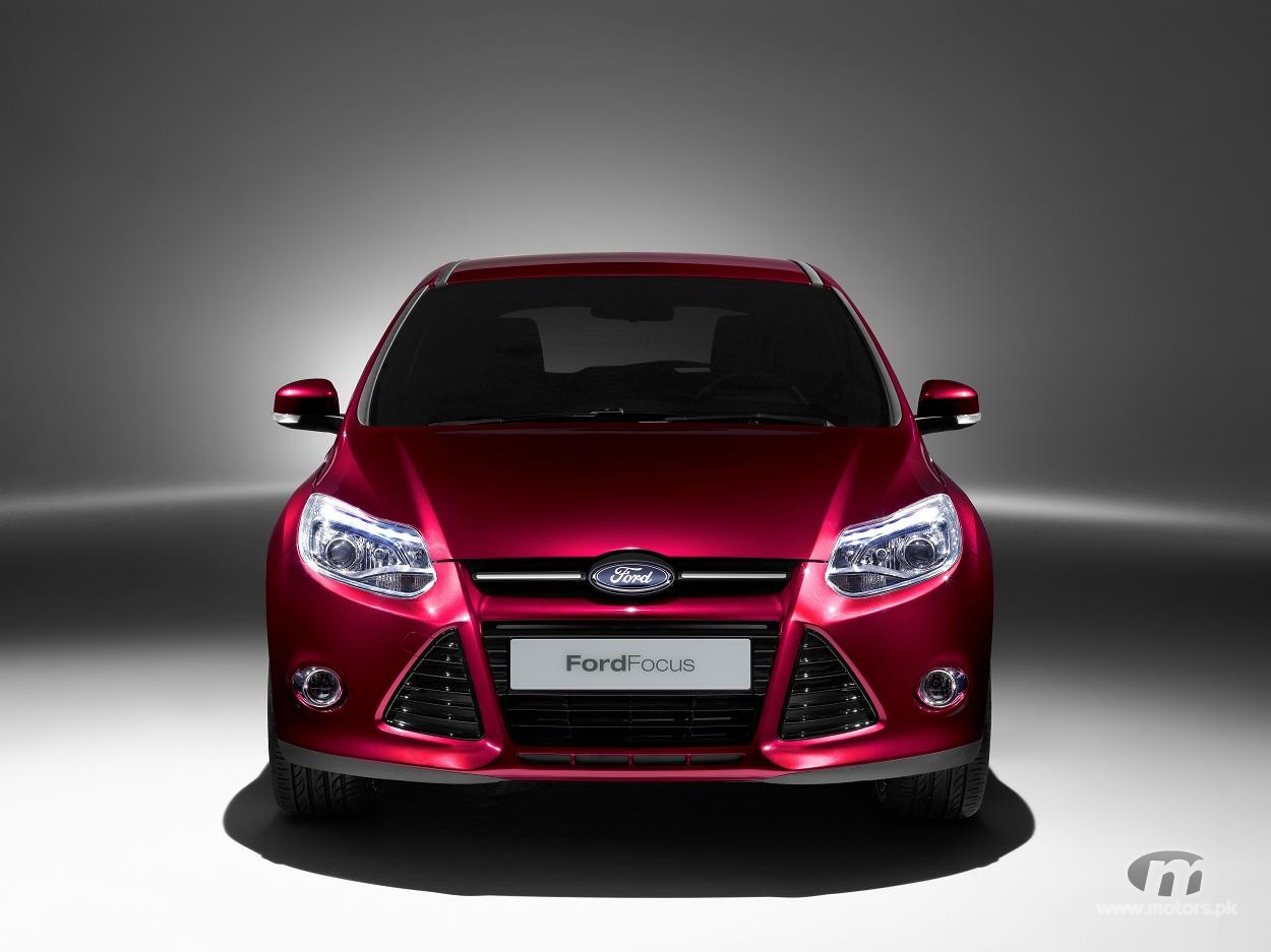 2011-ford-focus-frontj