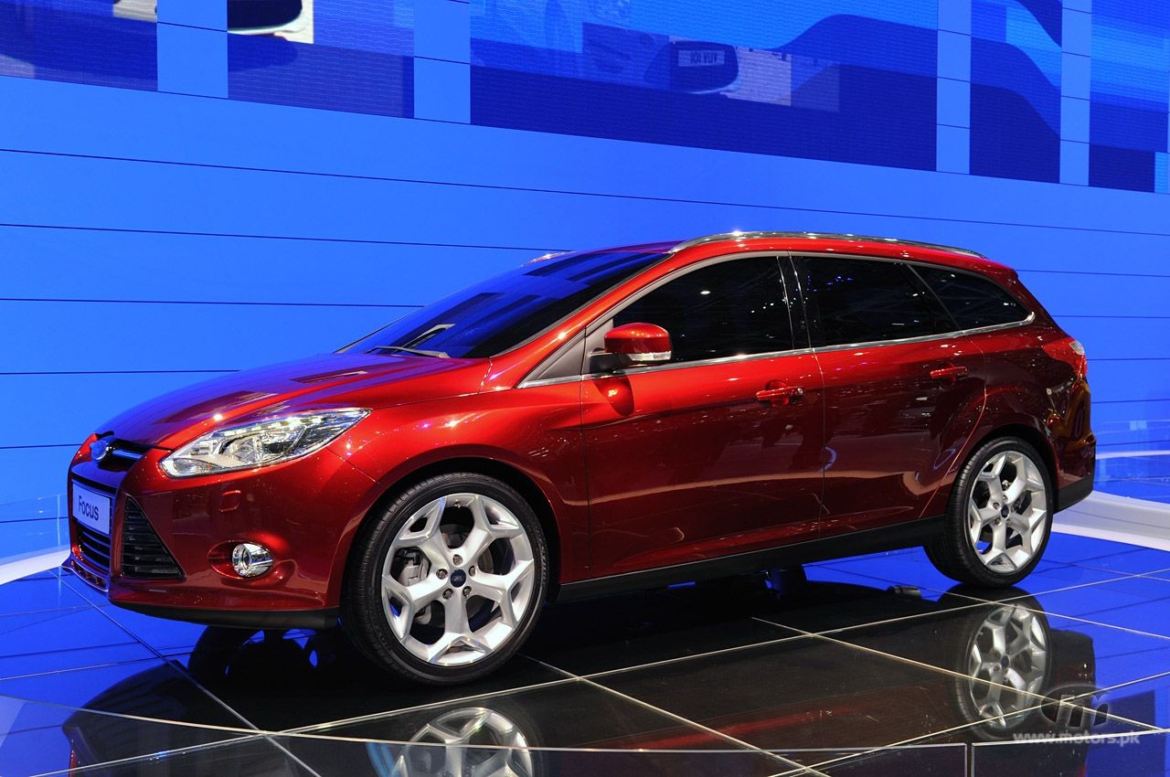 Форд фокус универсал 2013. Ford Focus 3 универсал. Ford Ford Focus 2012. Ford Focus 2012 универсал. Ford Focus III Wagon 2010.