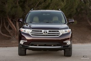 2011-Toyota-Highlander-SUV-1