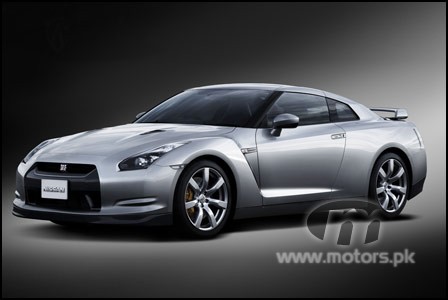 Nissan-GT-R-