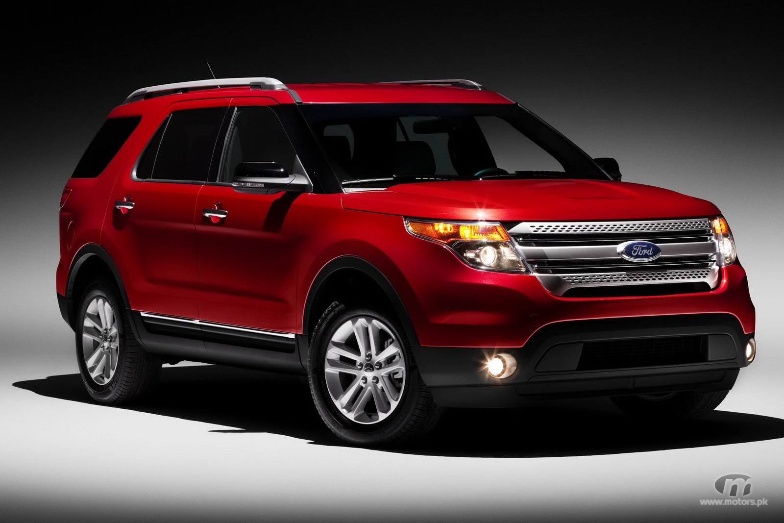 2011-Ford-Explorer-SUV-99