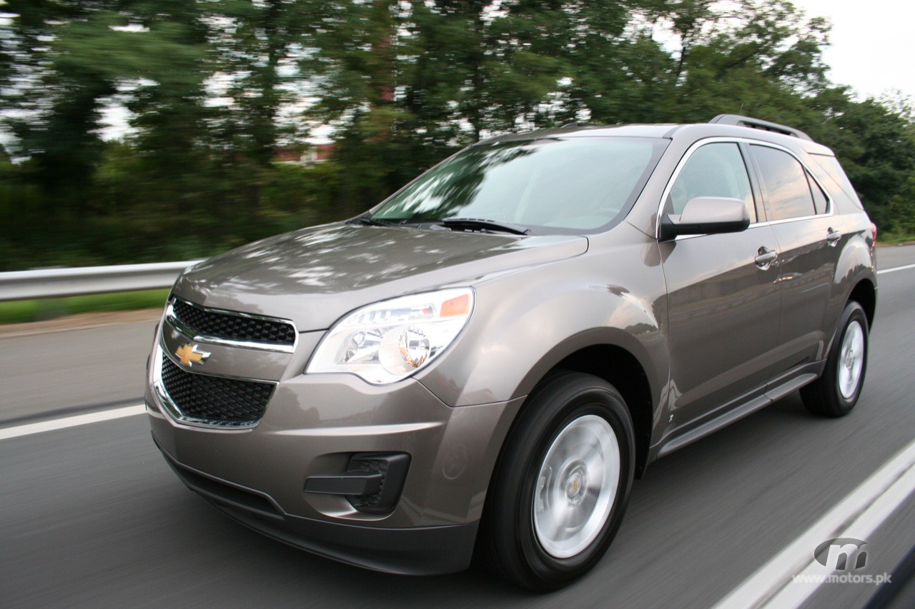 2010_chevrolet_equinox_1lt_reviewed_048