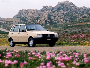 Fiat-Uno_1990
