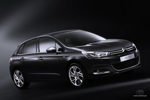 2011-Citroen-C4-Black