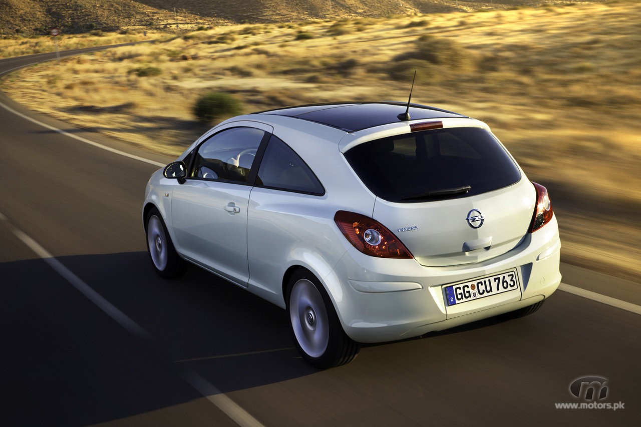 2011-opel-corsa