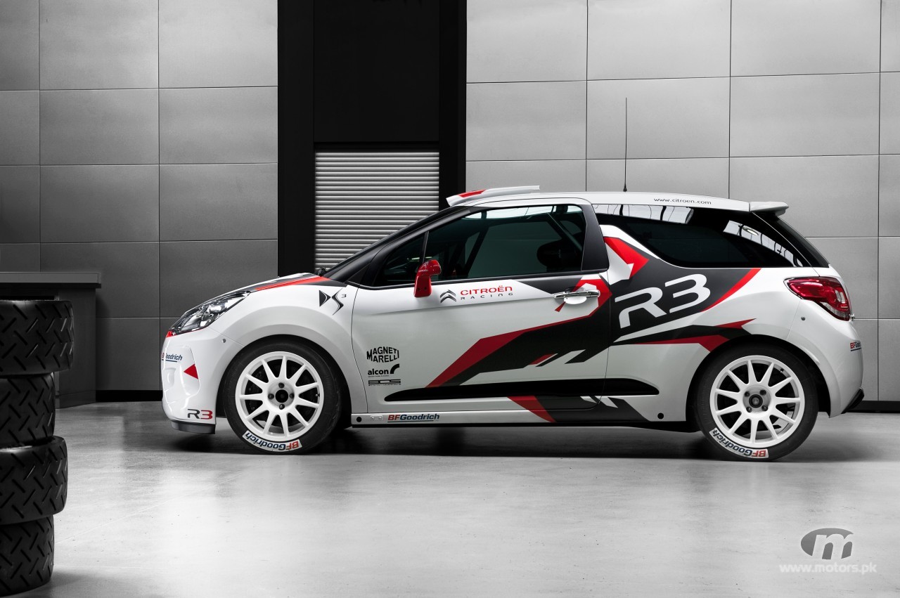 2010-Citroen-DS3-R3