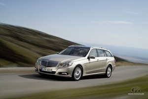 2010_mercedes_benz_e_class_estate