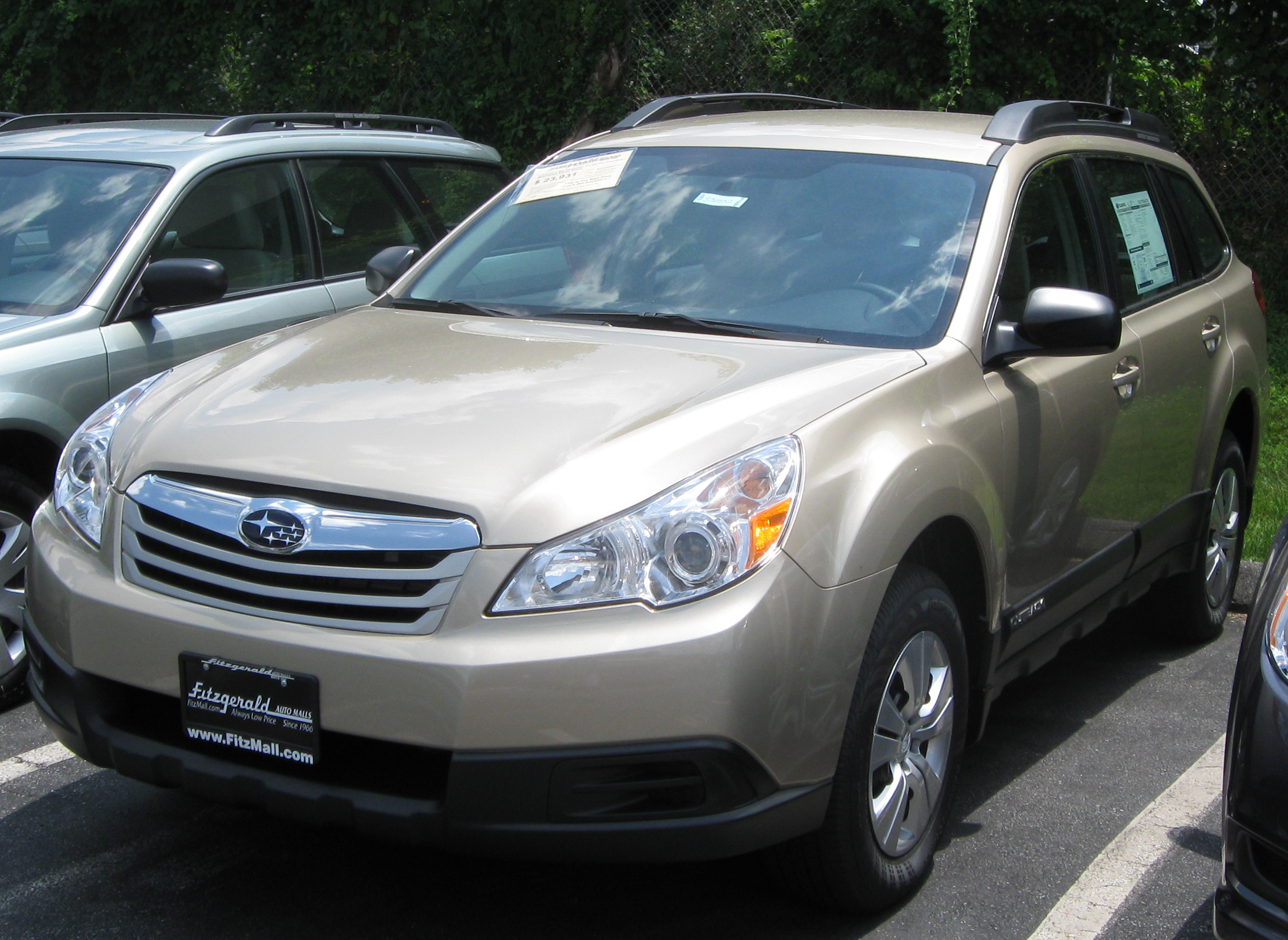 Subaru_Outback_2010