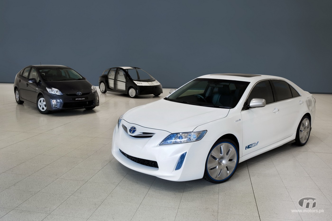 toyota-camry-hybrid-concept