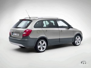 skoda-fabia-scout-2010