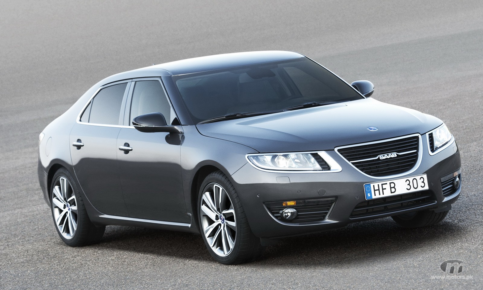 2010-SAAB-Black