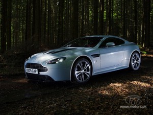 2010-aston-martin-v12-vantage