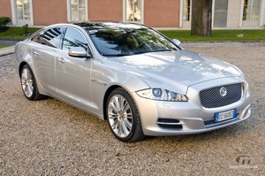 2011-Jaguar-XJ