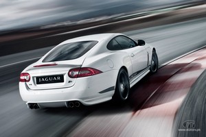 2011-jaguar-xkr-white