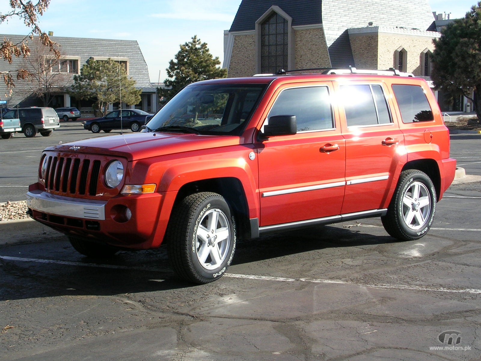 2010-jeep-patriot-red