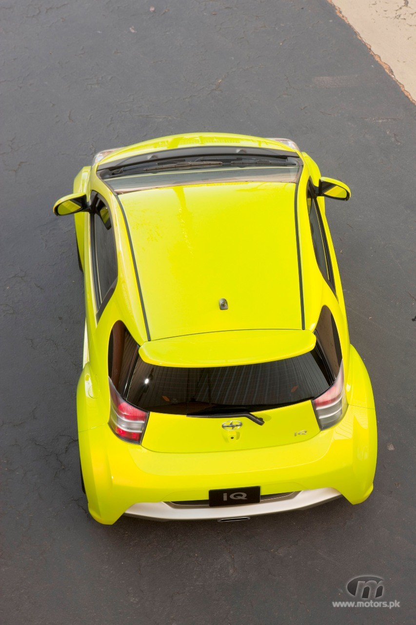 2010_Scion_IQ