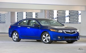 2010-Acura-TSX_Sedan