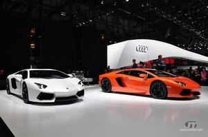 2012-Lamborghini-Aventador-wallpaper