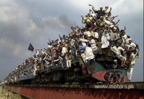 overloaded-train-2