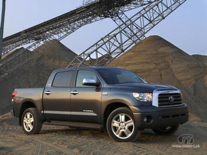 2011-Toyota-Tundra