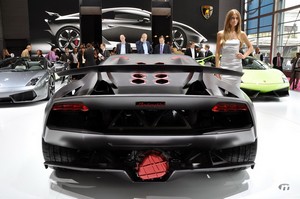 Lamborghini-Sesto-Elemento-