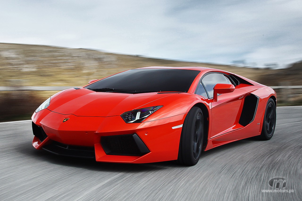 2012-lamborghini-aventador-lp700