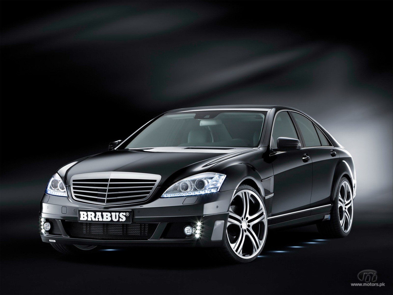 2012-Brabus_SV12_R_Mercedes-Benz