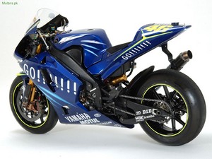 Yamaha-M1-Rossi-wallpaper